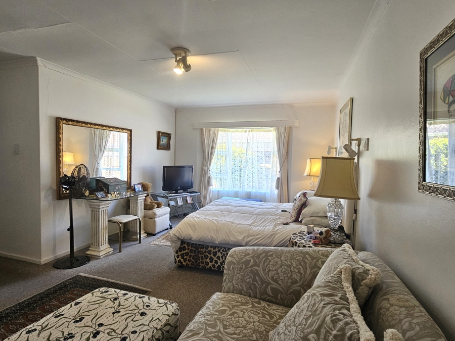 3 Bedroom Property for Sale in C Place Eastern Cape